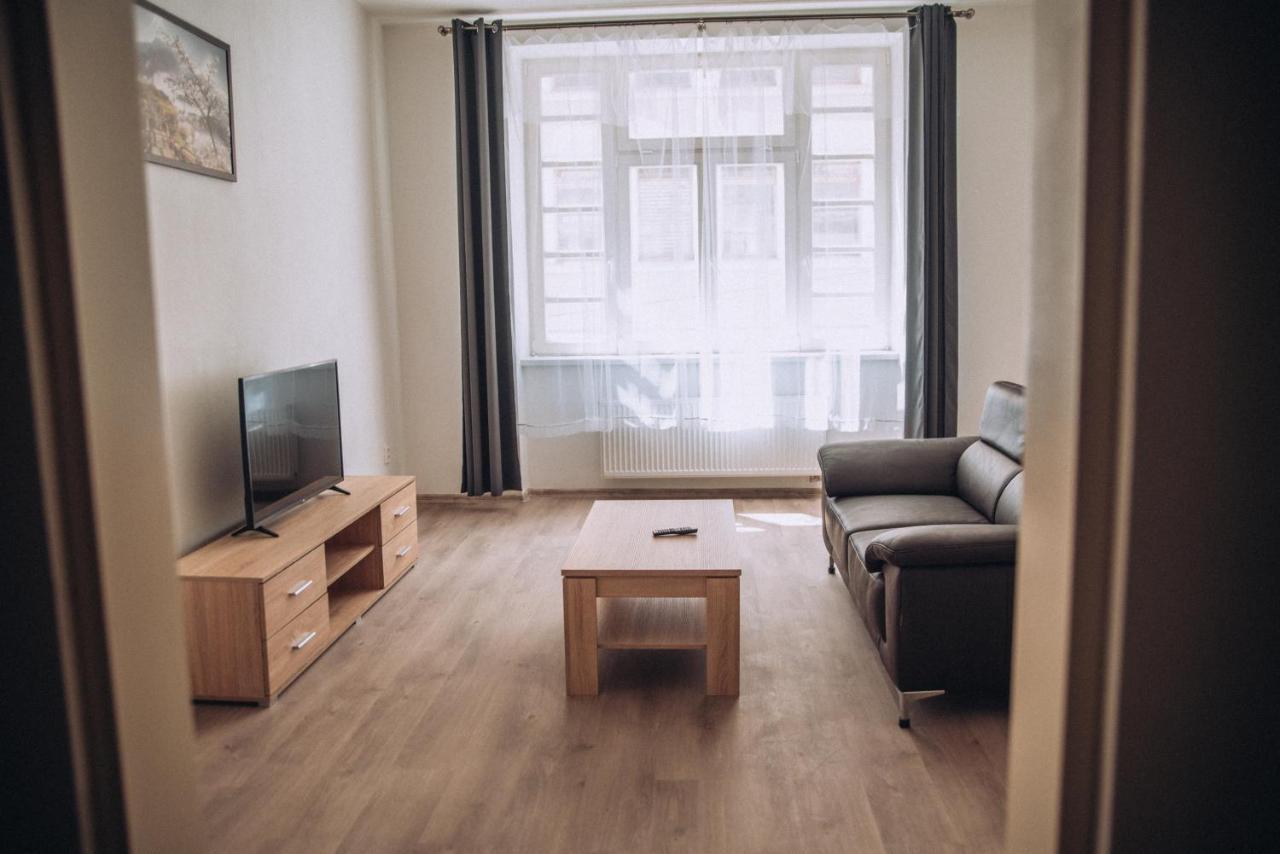 Grand Apartments In The Centre Of Teplice Bagian luar foto