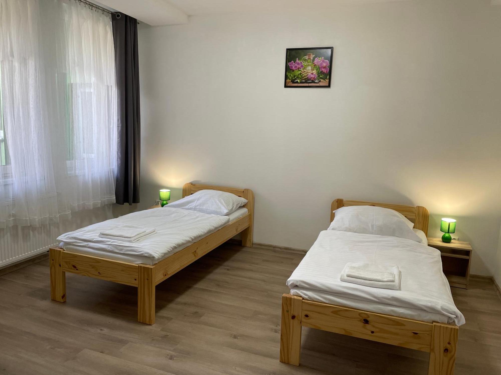 Grand Apartments In The Centre Of Teplice Bagian luar foto
